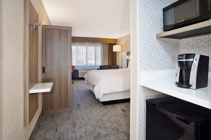 Room 3 of 30