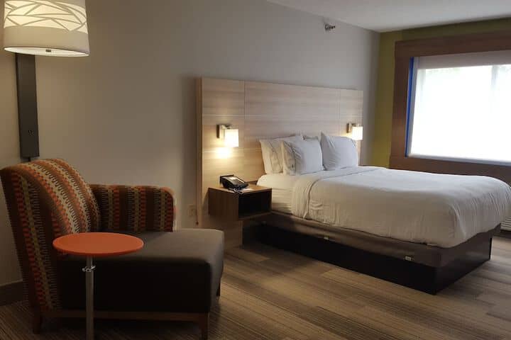 Room 5 of 55