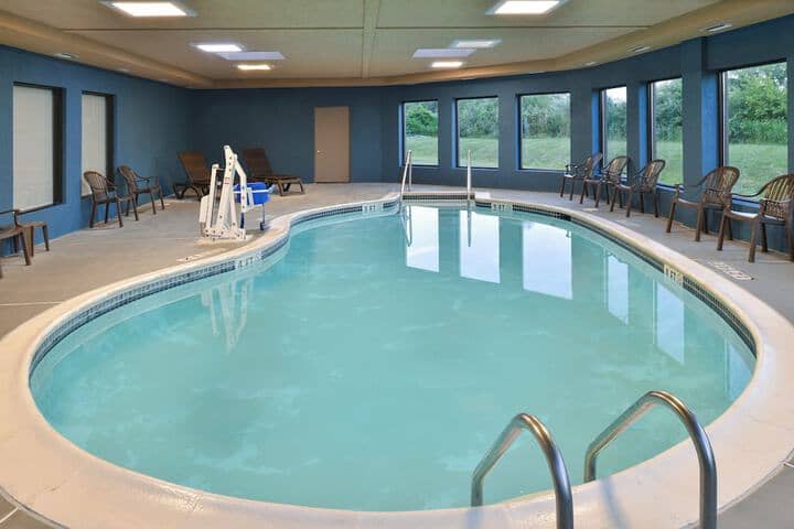 Pool 34 of 63