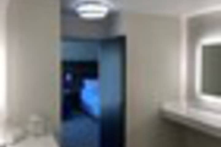 Room 149 of 243