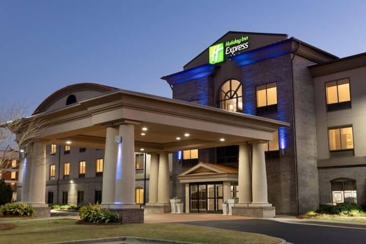 Hotel 228 of 243