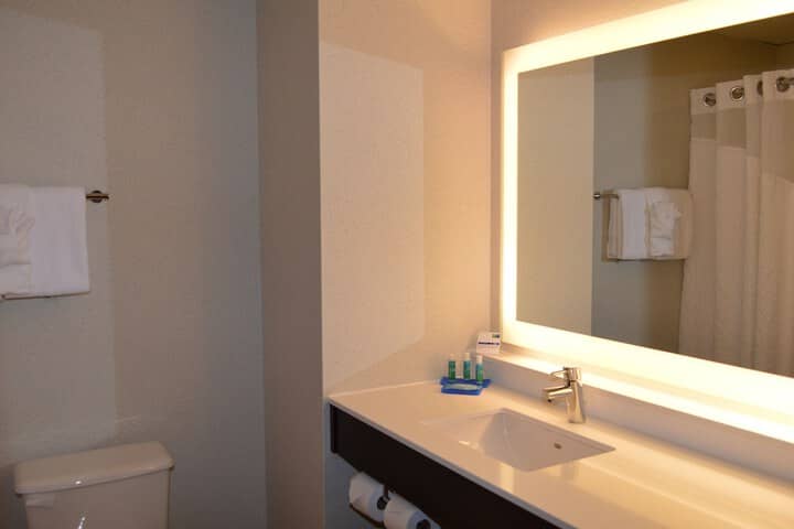 Room 7 of 54