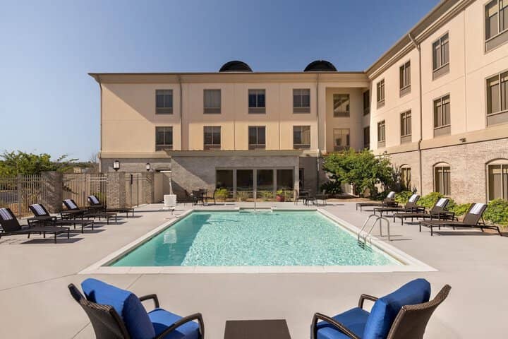 Pool 186 of 243