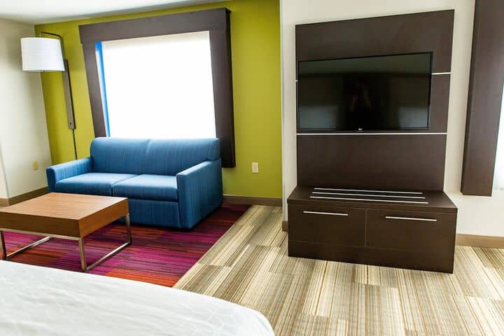 Room 18 of 56