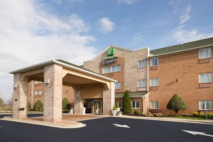 Hotel 64 of 75