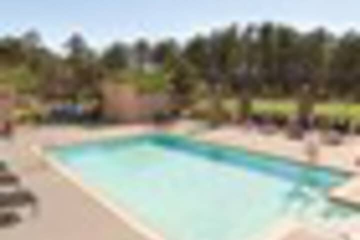Pool 182 of 243