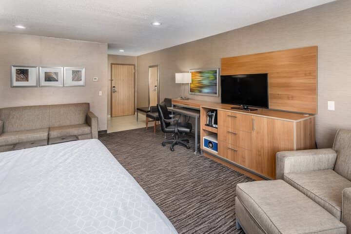 Room 14 of 75