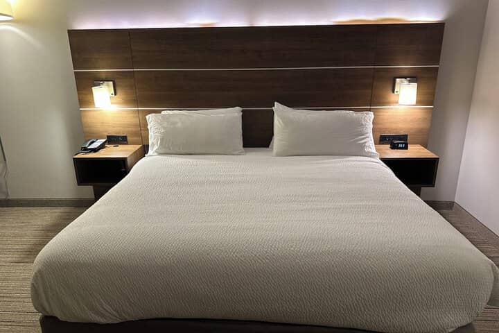Room 13 of 69