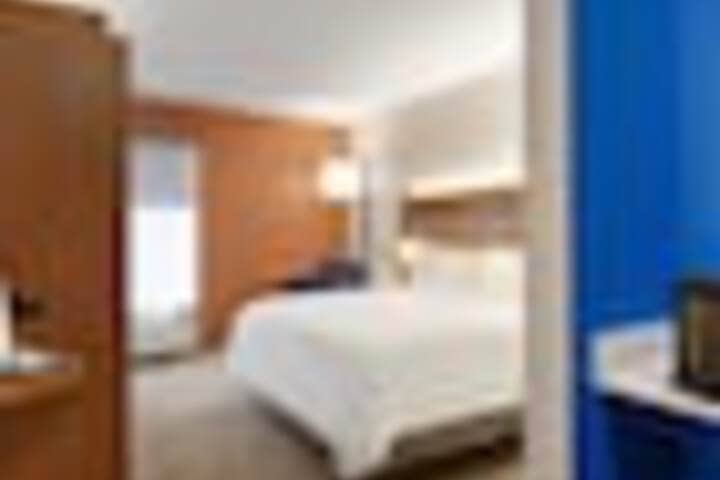 Room 74 of 243