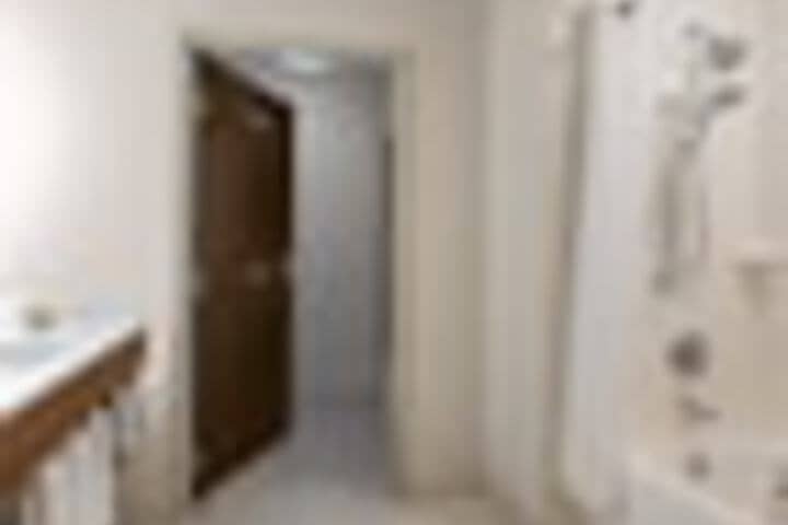 Room 167 of 243