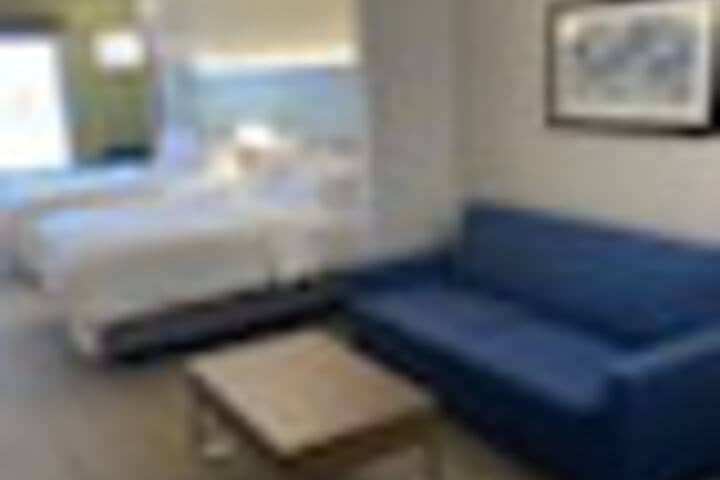 Room 11 of 243
