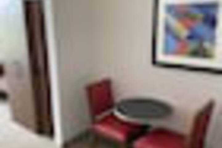 Room 131 of 243