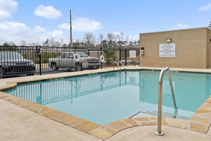 Pool 28 of 69