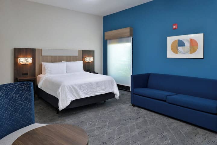Room 12 of 63