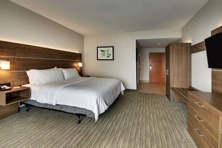 Room 18 of 61