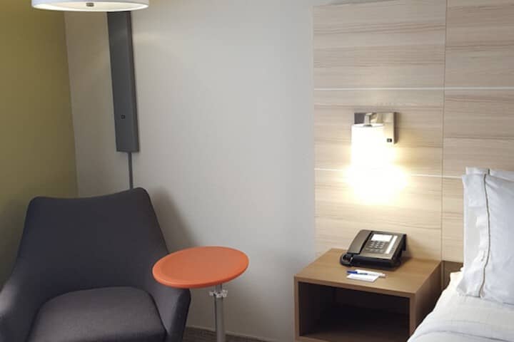 Room 10 of 55