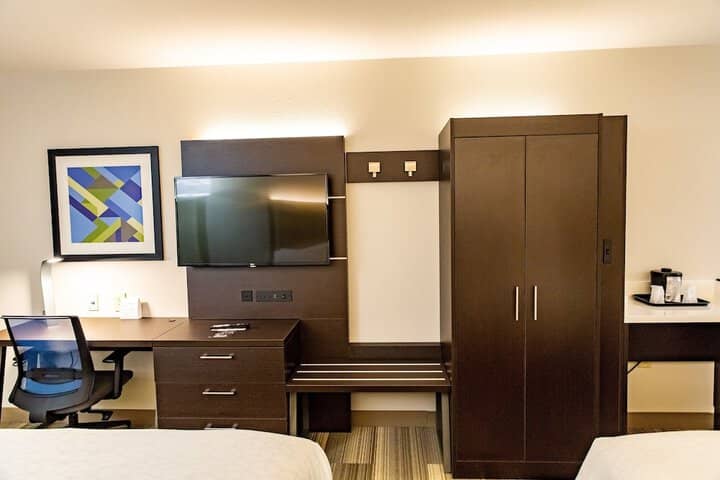 Room 22 of 56