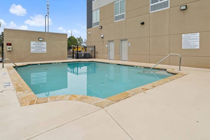 Pool 27 of 69
