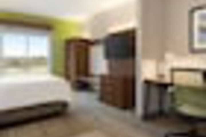 Room 119 of 243