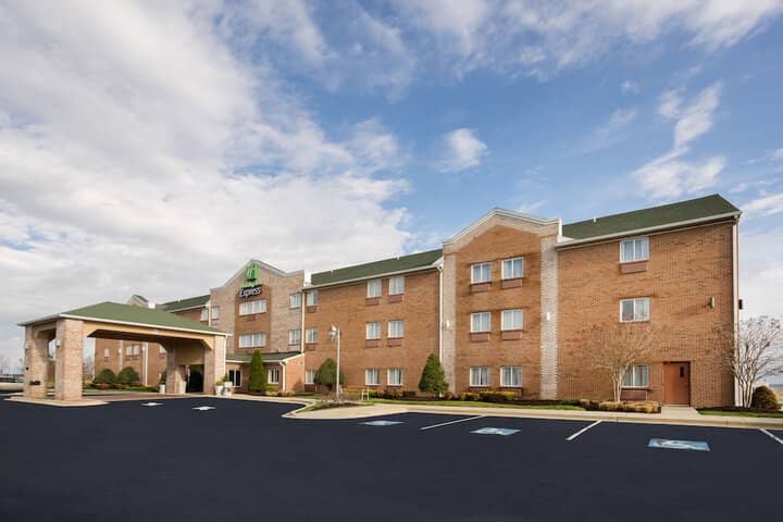 Hotel 62 of 75