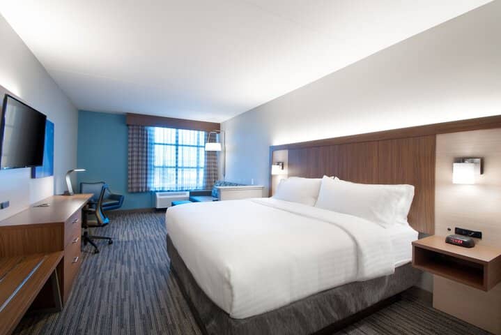 Room 4 of 53