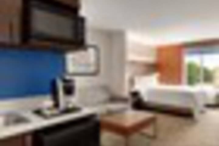 Room 59 of 243