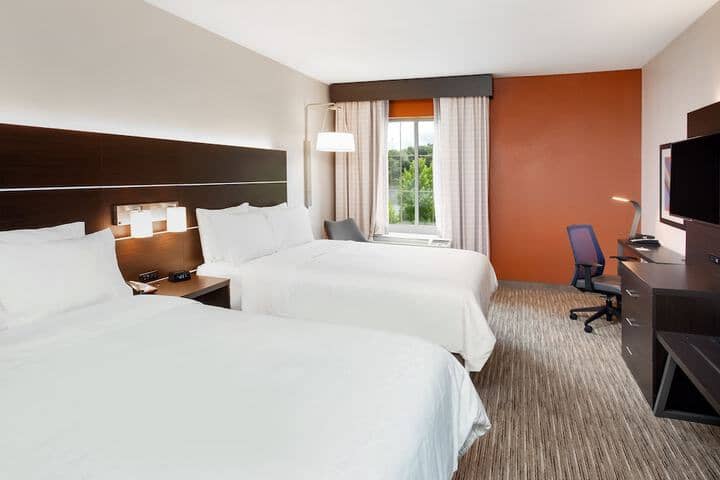 Room 10 of 44