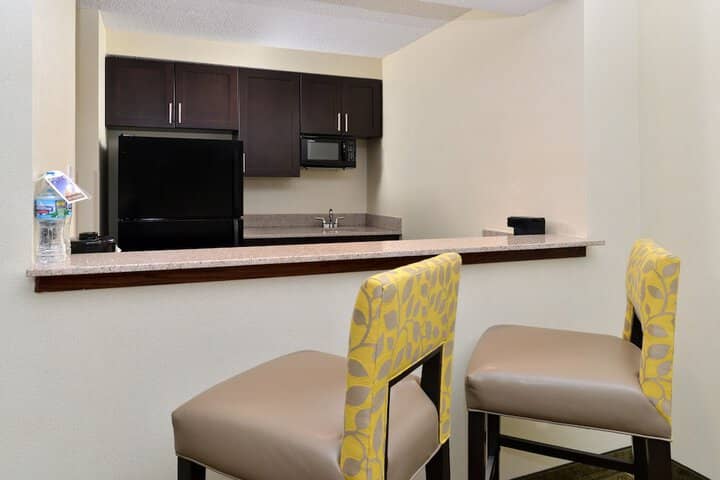 Room 6 of 46